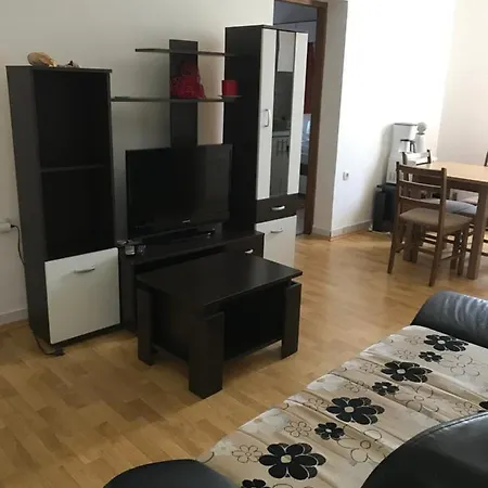 Apartment Andrija 2 *